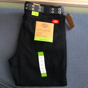 NWT Dickies Cropped Pants